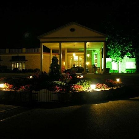 Hotel Carlisle & Embers Convention Center Εξωτερικό φωτογραφία